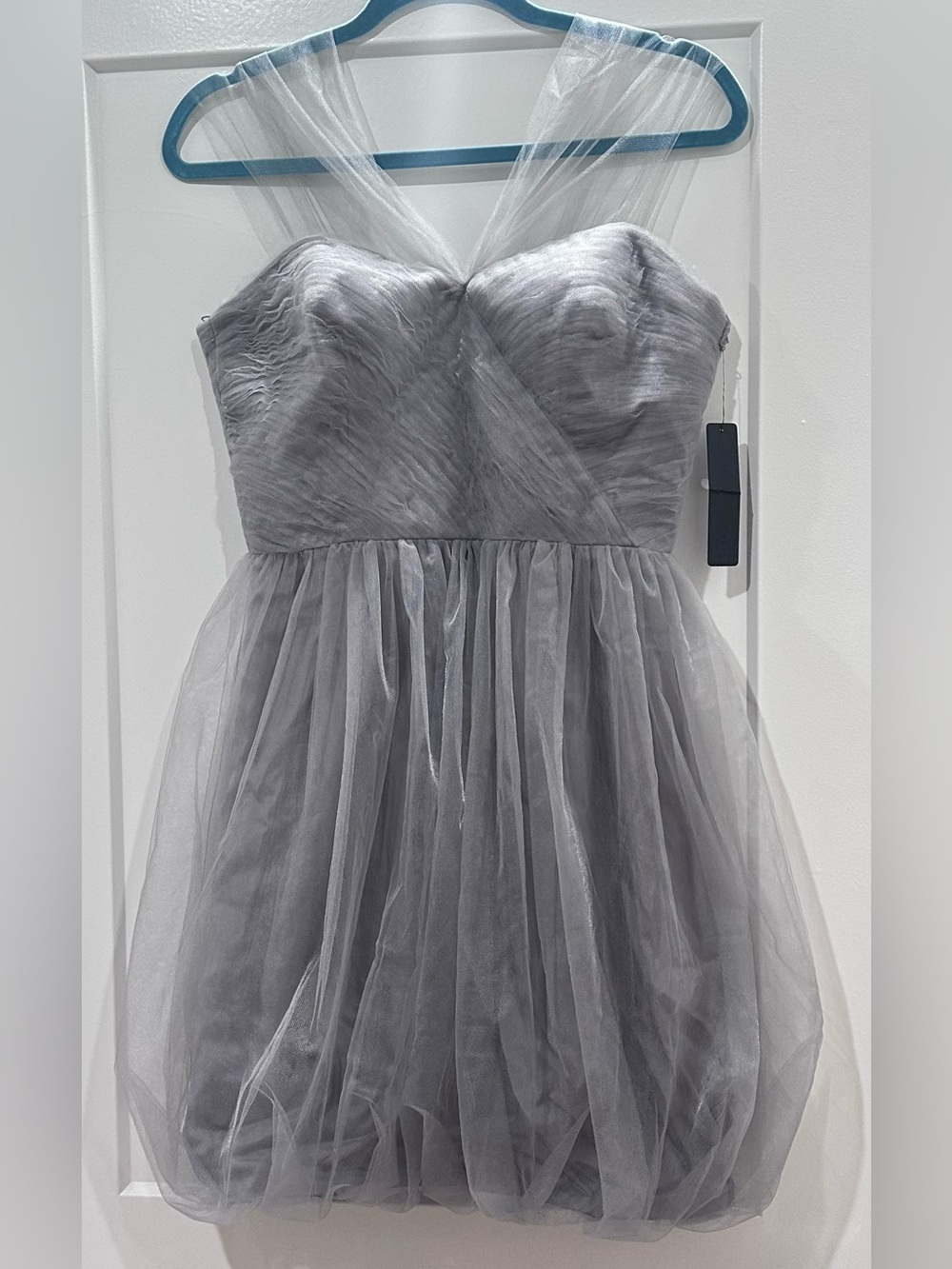 Adorable Robert Rodriguez Gray Tulle Cocktail Dress - Picture 4 of 4